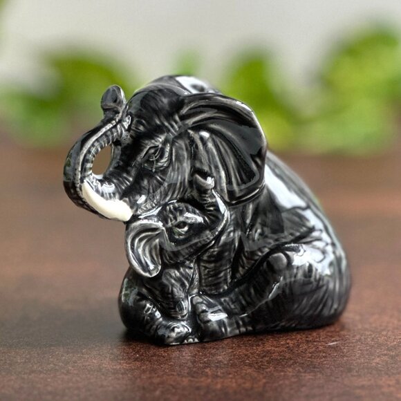 1994 Scioto Ceramic Elephant Figurine Gray Glaze - Picture 1 of 5